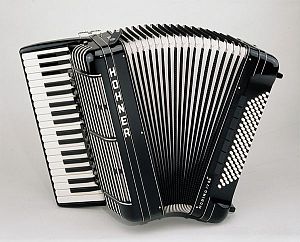 Hohner Morino IV 96